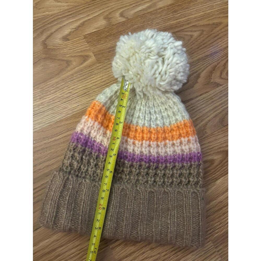 Universal Thread Beanie Hat - Picture 4 of 6
